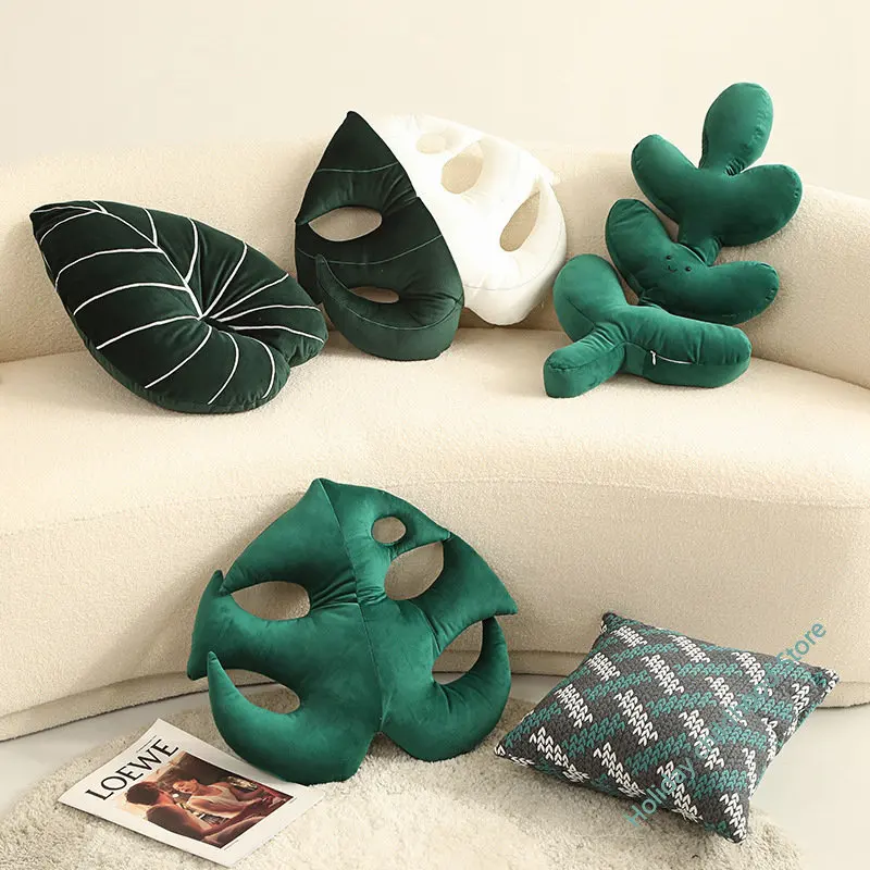 

Nordic Style Green Lifelike Liebm Leaf Plush Pillow Smile Face Plantain leaves Love Shape Nap Sleep Cushion Sofa Decor Gift