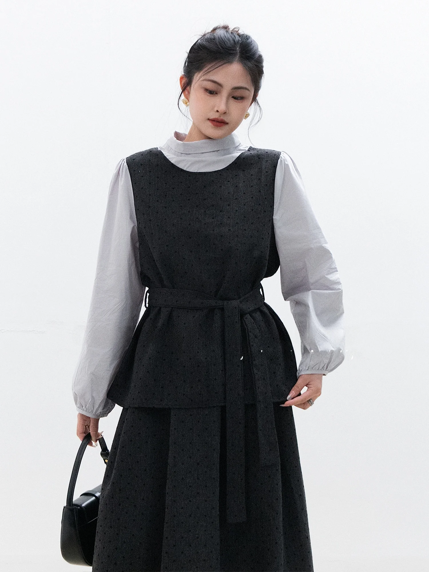 

Chelzy Polka Dot Shirt And Skirt Set Women's Spring Autumn College Style Design Waist Cinching Two Piece Korean Fashion