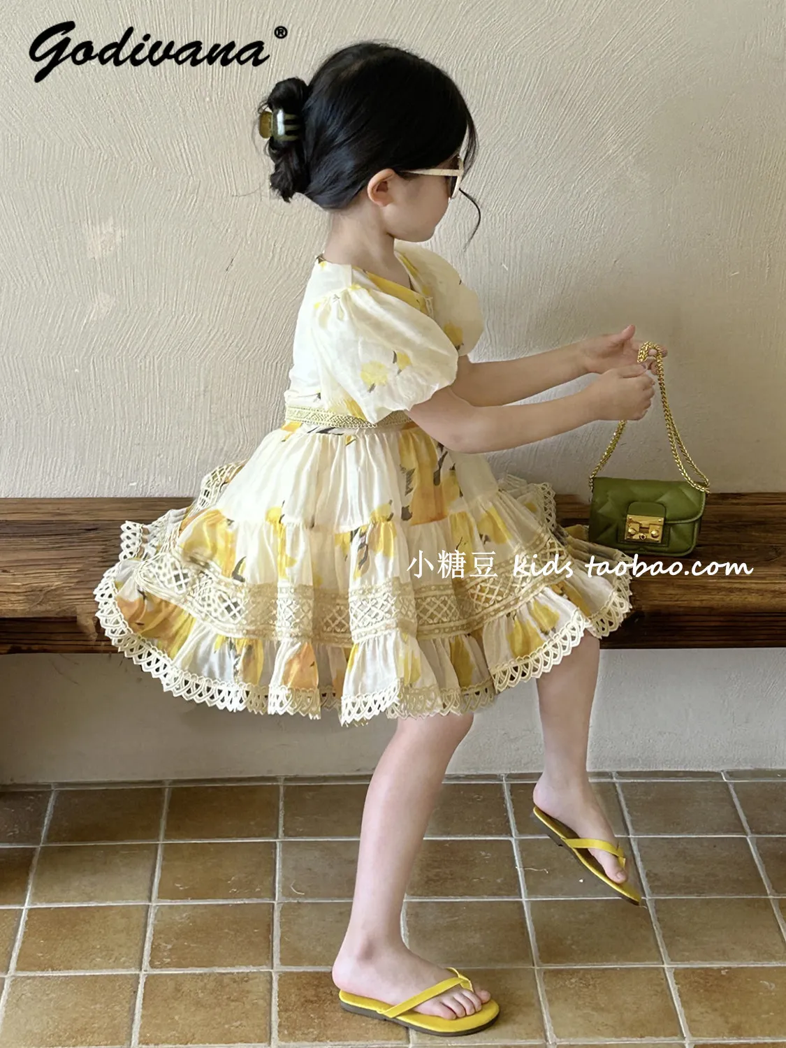 Cute Baby Girls Yellow Printed Short Sleeve Dress New 2026 Summer French Lace Trim Splice Puff Sleeve O-neck Princess Dresses