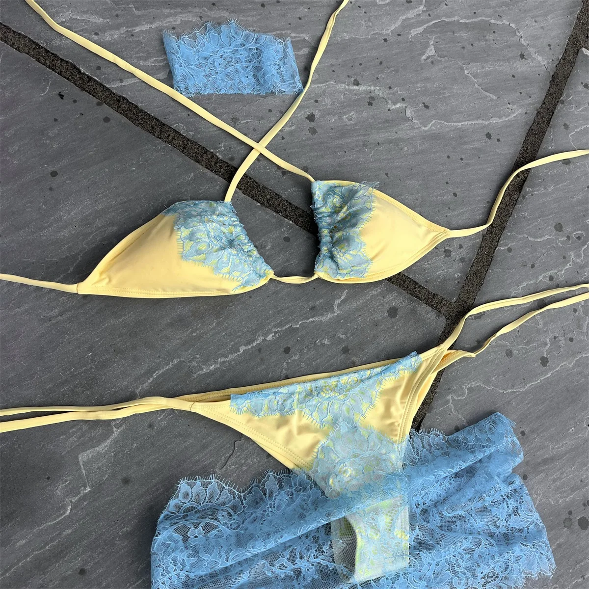 Spitzen 3-teiliges Mikro-Bikini-Set Sexy Damen Badeanzug 2026 Neue Bademode Push-Up Schwimmanzug Bandeau Biquini Strandkleidung Badeanzug