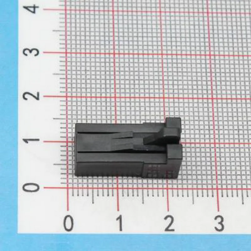 

50PCS Genuine Car connector 1-1318120-3 3P black mother rubber shell
