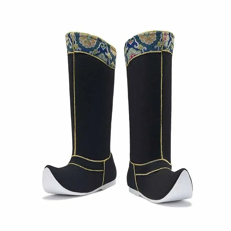 

Chinese Vintage Soap Boots Women Non-slip Hanfu Boots Phnom Rim Woven Gold Toe Flat Heels Boots Shoes For Men Plus Size