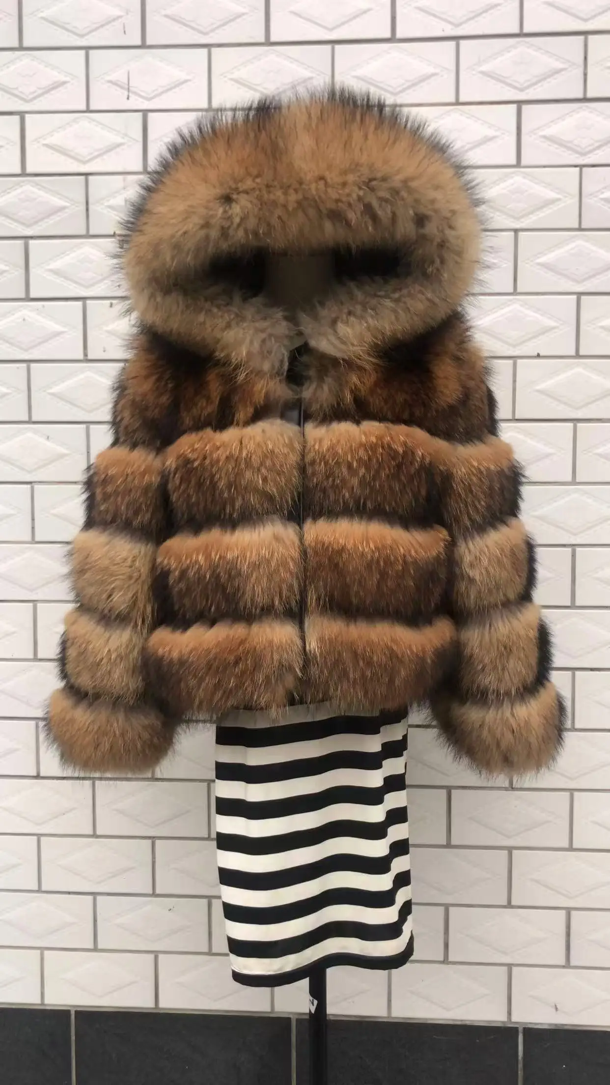 2025 ใหม่แฟชั่น Fox FUR Coat Elegant สไตล์คุณภาพสูงหนังหรือผู้หญิง