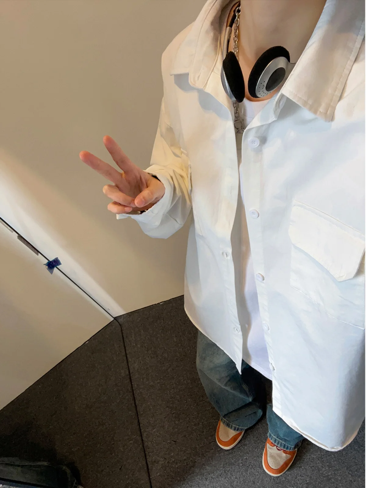 

Мужская рубашка с длинным рукавом в гонконгском стиле, базовая, с двумя карманами, модная, повседневная, из смесового хлопка, для весенне-осенне-зимнего сезона