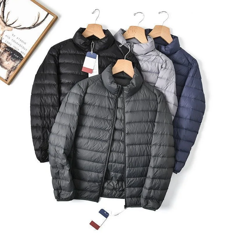 

Ultra-Light Men's Cotton Jaet New Faionable Casual Hooded Zipper Closure Regular Length Cotton Padded Coat for Youth