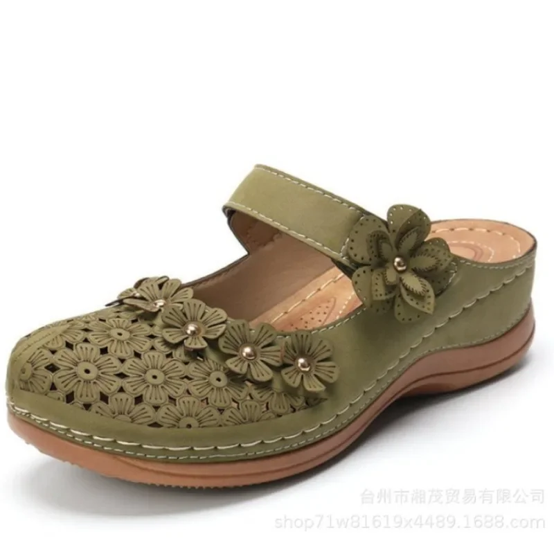 2024 New Women's Fashion Shoes Sandals Beach Women's Shoes Slippers Casual Women's Sandals Designer Flower Decoration