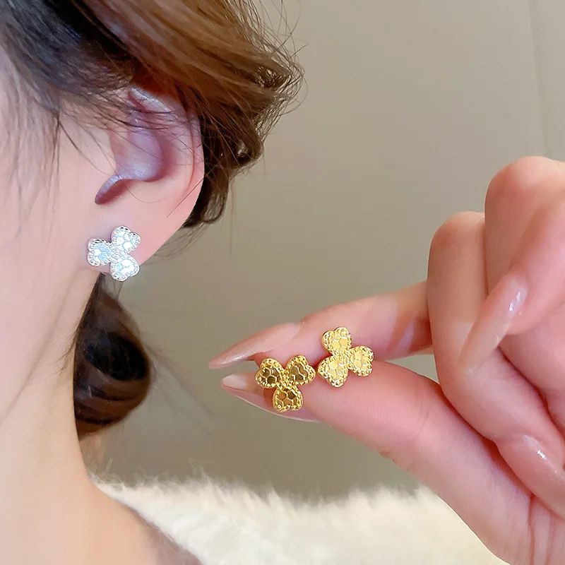 New South Korea Small Flower Love Pattern Earrings Simple Elegant Fashion Metal Earrings Women's Jewelry