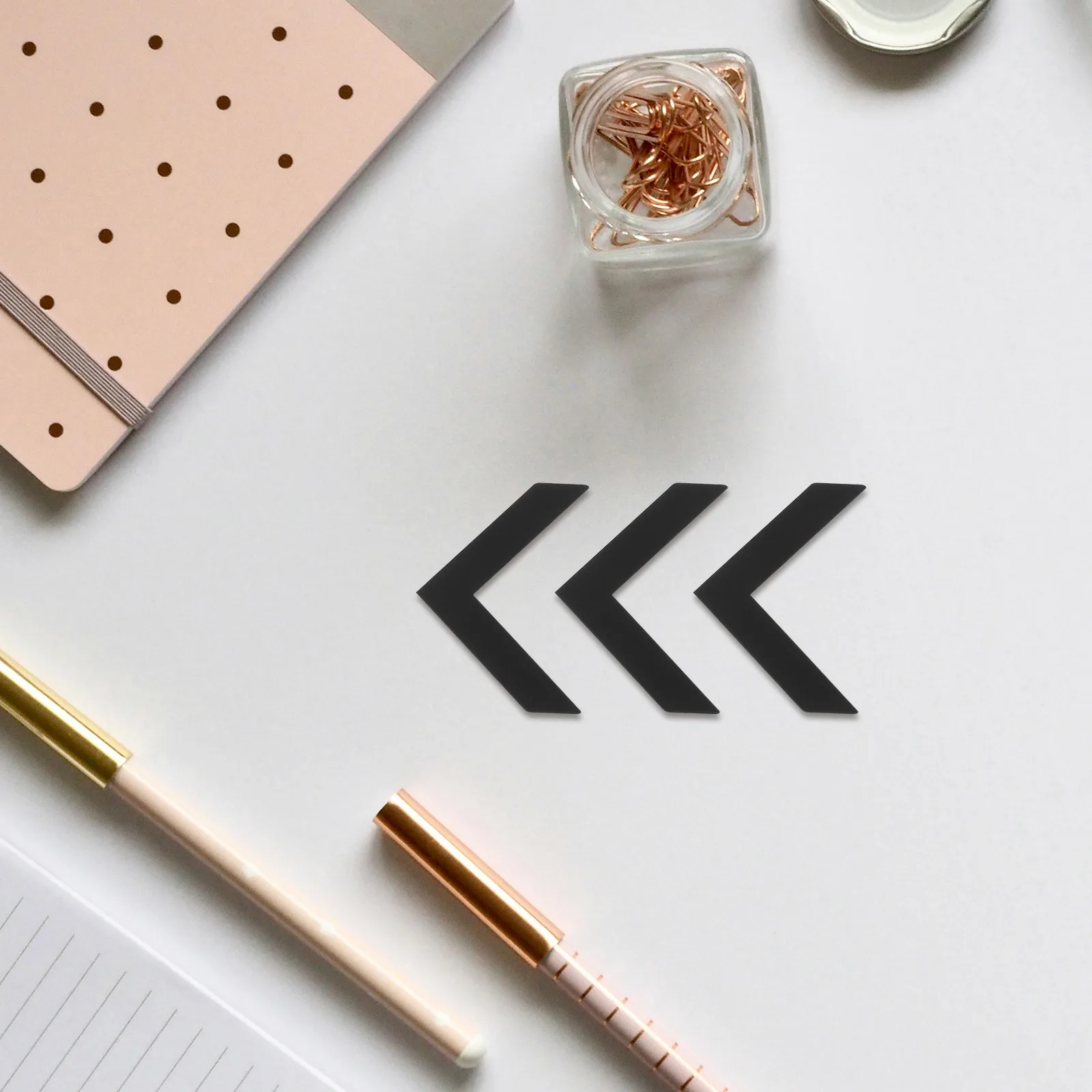 3 قطعة السهم اتجاهي مقاوم للماء مرحاض الطابق ملصق مائي داخلي في الهواء الطلق إشارة المرور لمكتب مول المساحات العامة