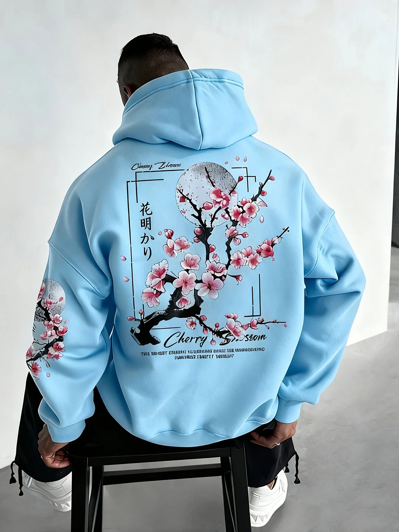 سترة الرجال الجديدة ذات القلنسوة لربيع وخريف 2025 هي ملابس الشارع الكلاسيكية وغير الرسمية المطبوعة ثلاثية الأبعاد