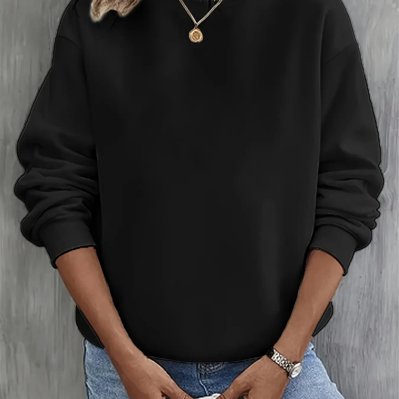 

Women's long sleeved warm hoodie, round neck casual hoodie for spring and autumn