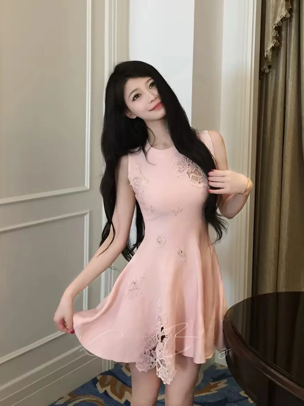 

Elegant Casual Three-color Lace Hollow Design Slimming Sleeveless Dress Short A-line Skirt Style Summer Fashion Ladies' Dress