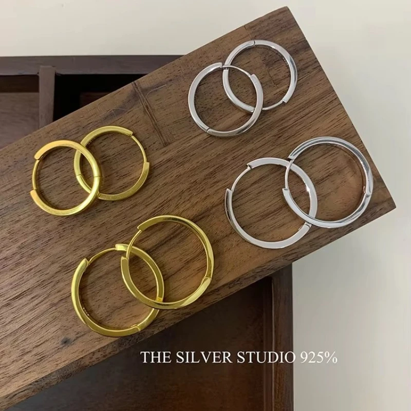 Fashion New Hot Sell Trendy 925 Sterling Silver Circle  Earrings for Women Real Silver Ear Hoop Initial Earrings view 5