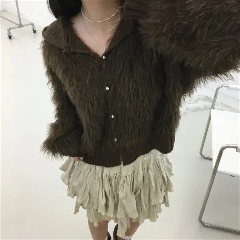 

Chic Women's Knitwear Coat Faionable Autumn Winter All-Match Mink Velvet Fake Fur Hat-Capable Top Quali Material