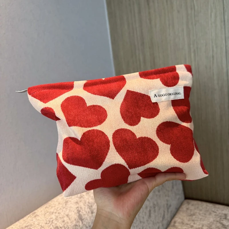 Heart Print Makeup Bag Corduroy Large Capacity Cosmetic Bag Vintage Travel Makeup Pouch Zipper Toiletries Storage Bag for Women