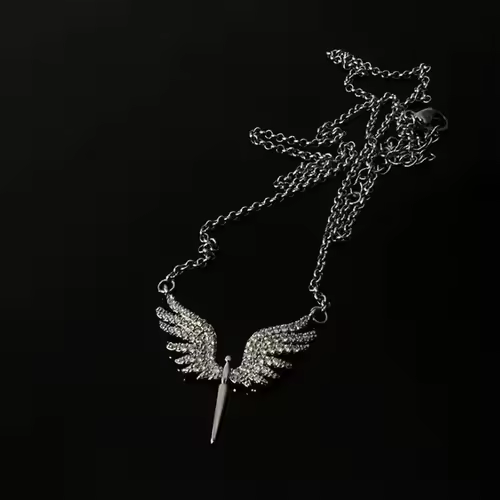 New Creativity Angel Wings Unique Design Pendant Necklace Classic Accessories All-match Personality Clavicle Chain Charm Jewerly - Image 2