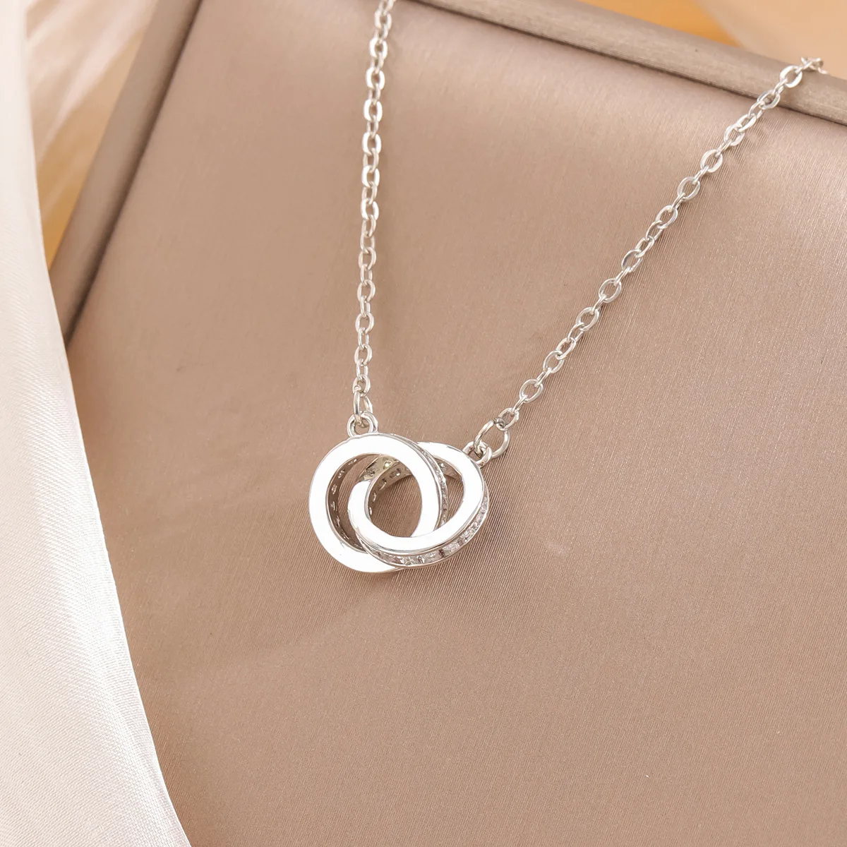 

925 Sterling Silver Jewelry New Simple Fashion Bicyclic Brilliant Clavicle Chain Pendant Necklaces XL007