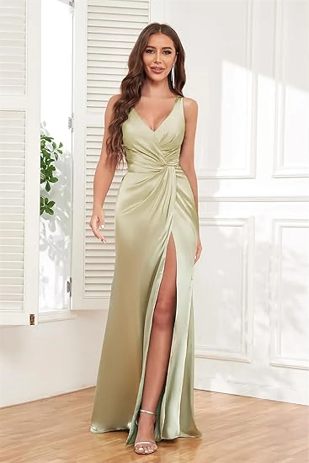

Customized Mermaid Satin Bridesmaid Dresses With Side Slit V Neck Pleated Long Formal Evening Gowns Corset Sleeveless Prom Dress