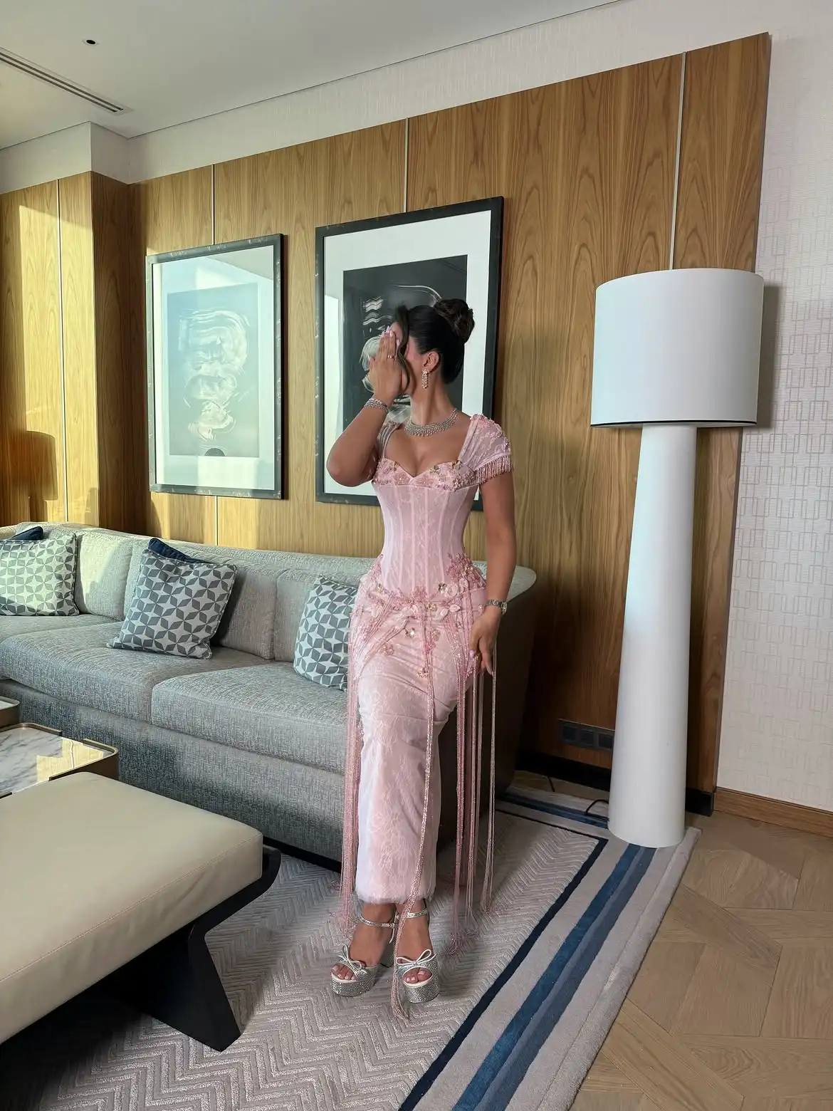 Customized Dubai Evening dress Formal Evening Gowns Pink Corset Fringe Maxi Gown فساتين مسائية دبي فاخرة مُزينة بالترتر