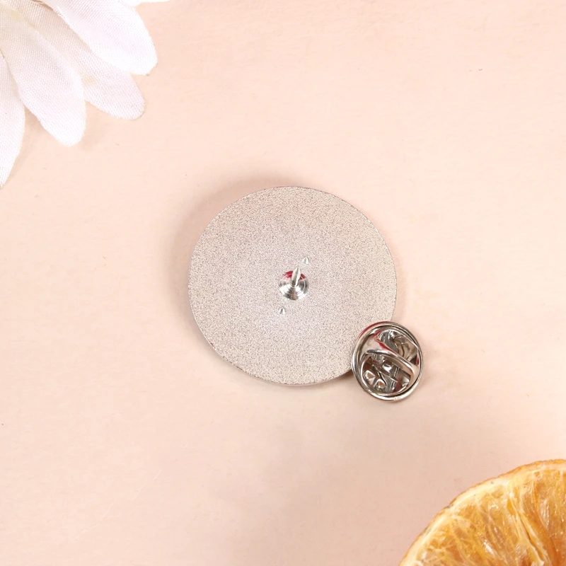 شعبية انتقم سبعة أضعاف روك باند سبيكة بروش المتشددين المعادن الموسيقى دبوس مروحة جمع شارة اكسسوارات المجوهرات بالجملة