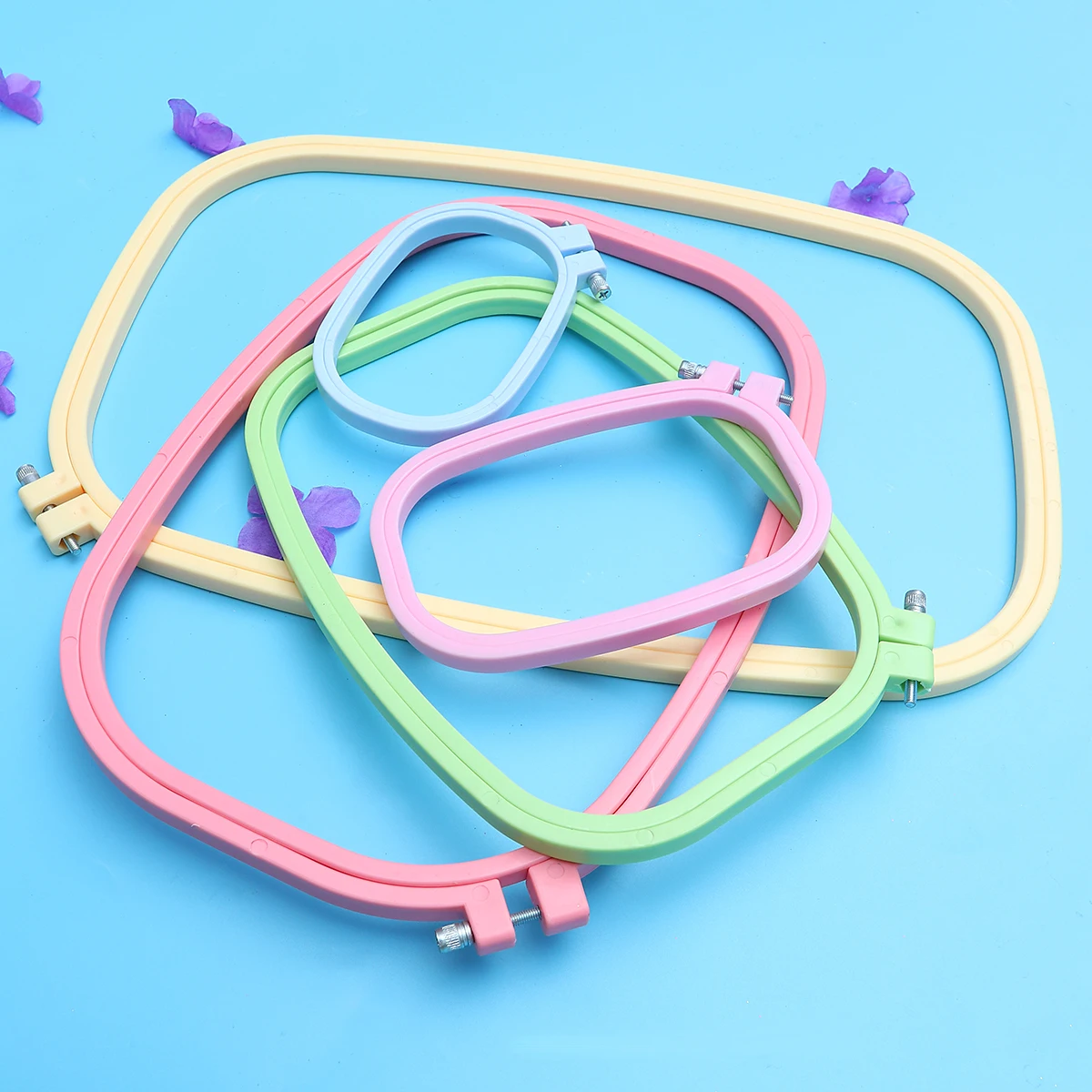 

5 Pcs High Quality Square Embroidery Hoops Plastic Rings with Adjustable Screw for Cross Stitching and Crafts