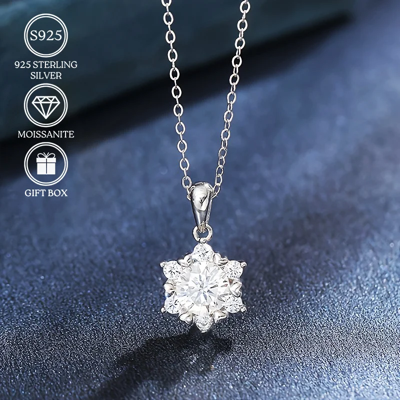 1pc 1Carat Exquisite Moissanite 925 Sterling Silver Hexagram Necklace: Exquisite Present To Celebrate Love, Commitment.