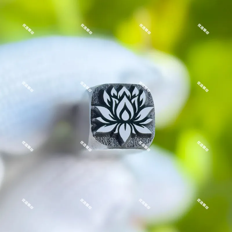 Neuer Lotus-Stahl-Siegelmeißel, Handgeführter Stahl-Siegelmeißel, Messer zum Aufprägen von Armbändern, Werkzeug für individuelle Stahlsiegel – Detail 2
