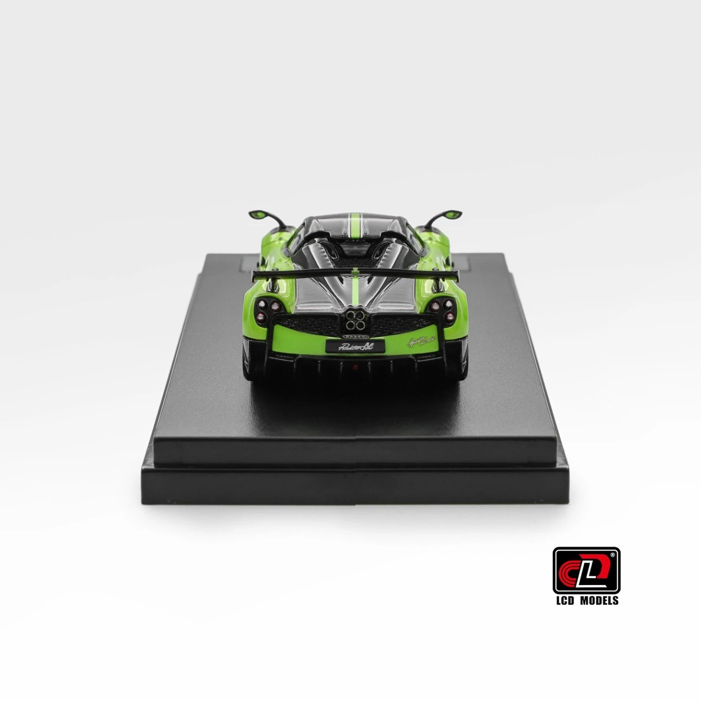 Newly Stocks LCD 1:64  Huayra BC Green Color Diecast  Model Car In 2025 Collection Gift