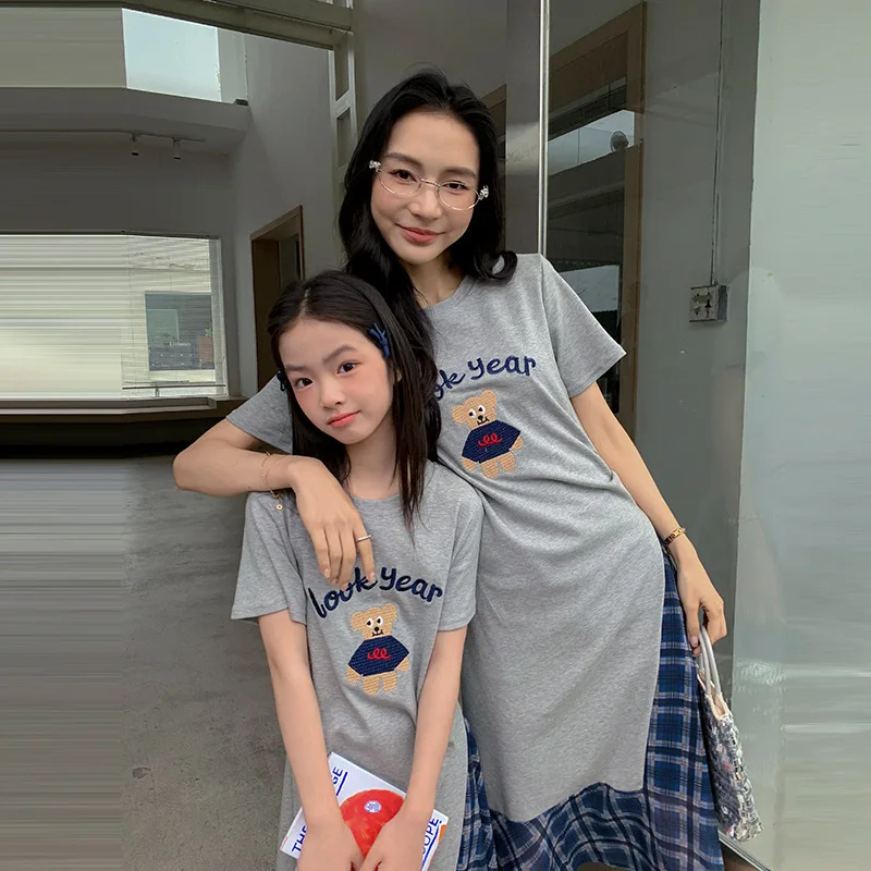 Summer Grey Bear Embroidered Cotton T-shirt Mom Daughter Dress Family Matching 3P Cute Outfits for Dad Son Kids Daily Photoshoot