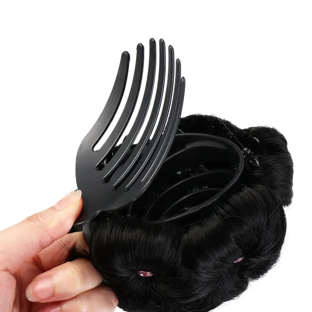 

Vintage Fake Hair Nine flowers Chignon Brown Scrunchie Crystal Synthetic Bun Hair Extension Donut Bun Curly Chignon Bride