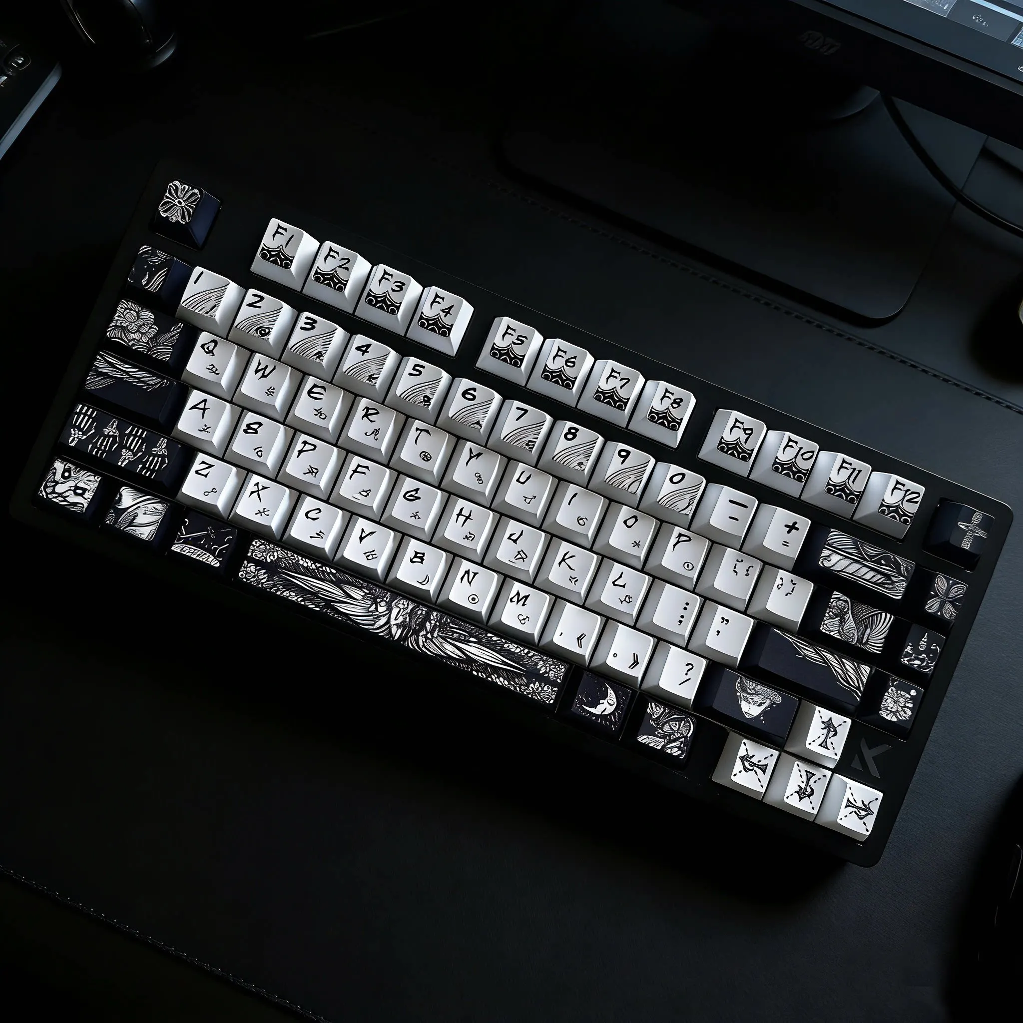 Set of Keys Fallen Angel Keycaps PBT Dye-Sub Backlit Keycaps Anime Cartoon Key Caps for ANSI Made68 Mad68 Wooting60