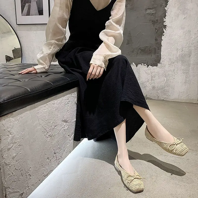 

2026 Summer Cool Flat Shoes Women Soft Sole Comfort Walking Woven Breathable Slip Ons Wide Width Casual Sandals