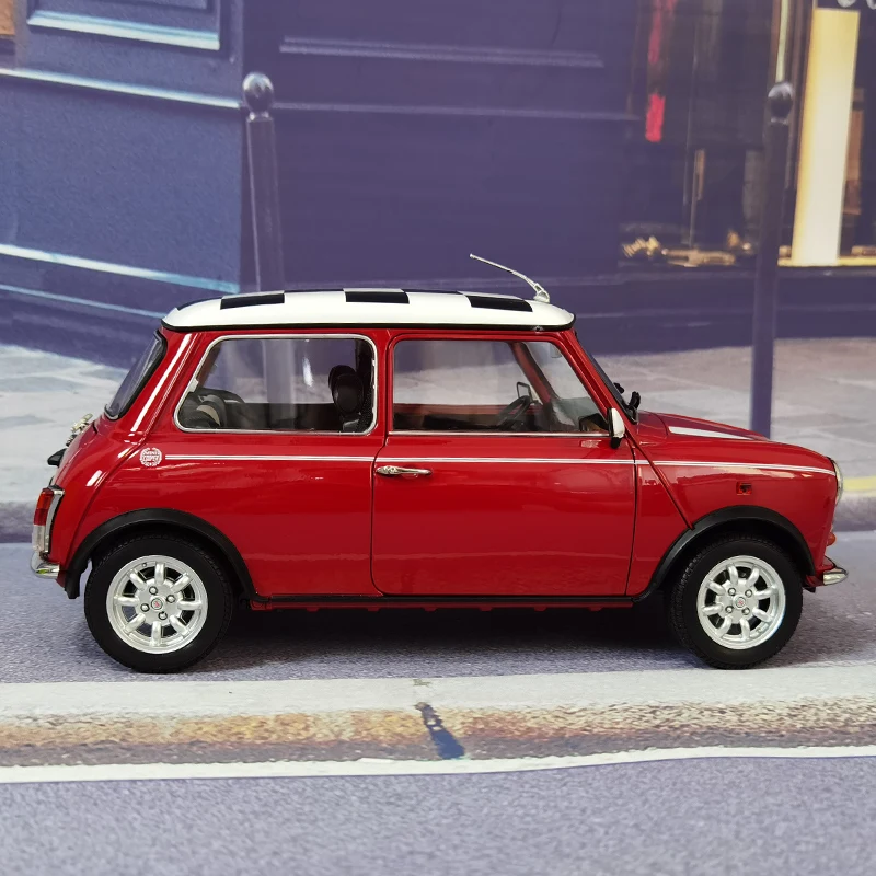 Kiloworks 1/12 scale FOR BMW Mini Cooper Cuban cooper Metal material Car model Send to a friend Holiday gift