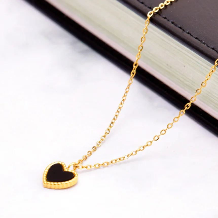 316L Stainless Steel Black Acrylic Heart Pendant Necklace Ladies Fashion High Jewelry Accessories SAN299