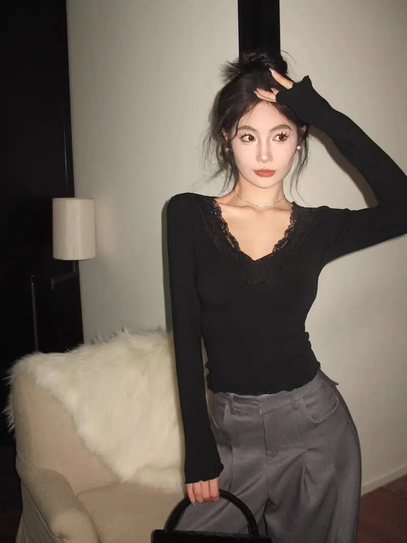 Lace Long-sleeve T-shirts Sexy V Neck Basic Spliced Delicate Knitwear Ladies French Style Casual Slim Fit Versatile Tops