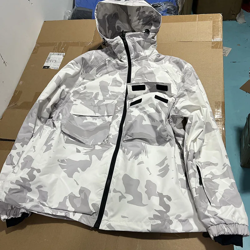 single-board-skiing-suit-for-men-and-women-with-waterproof-breathable-and-windproof-fleece-lining-suitable-for-all-seasons