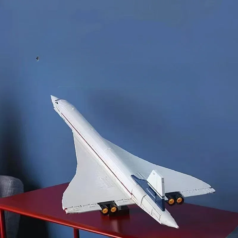 2083PCS Airbus Concorde Building Kit Il primo aereo di linea supersonico del mondo Spazio aeronautico 10318 Shuttle Blocks Giocattoli in mattoni Regali per bambini