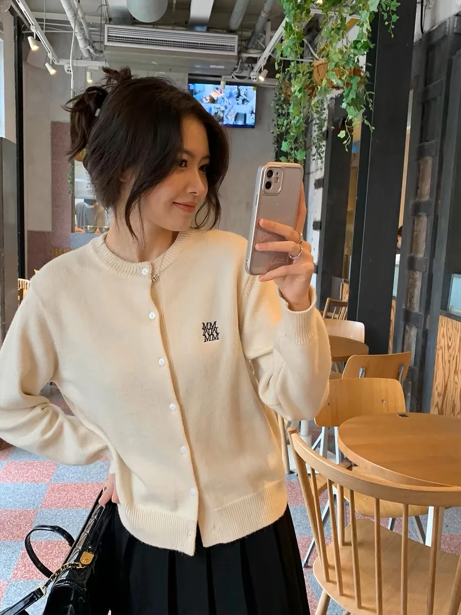 2024 Autumn and winter Cashmere Cardigan Sweaters Women Long Sleeve O-Neck Cashmere Cardigan Women Knitwear Tops
