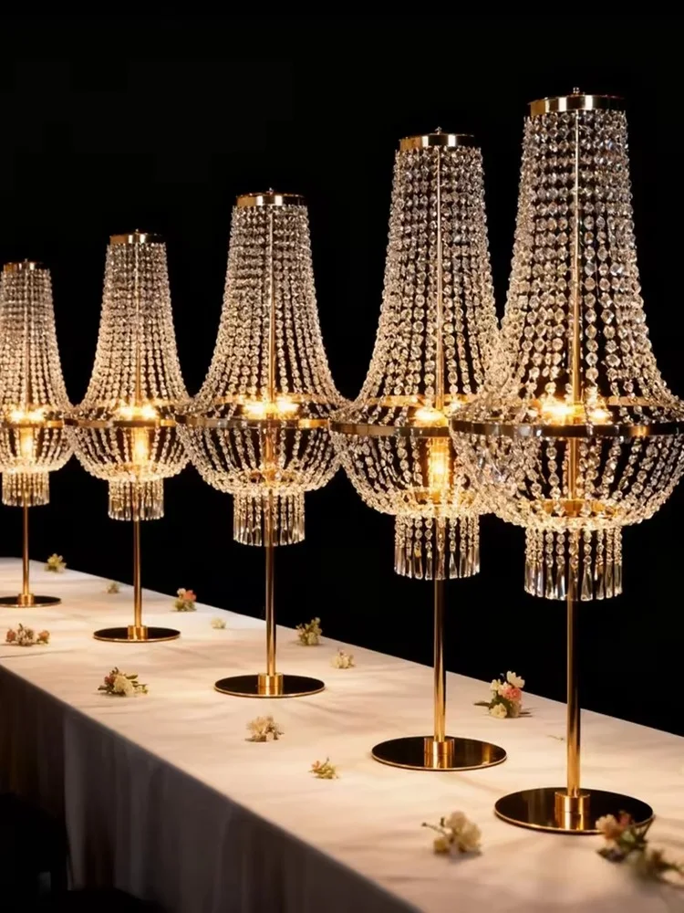 6 Stück Hochzeits-Goldmetall-Blumenrahmen Kristall-Straßenlampenrahmen Goldene Tischlampe für Hochzeitsdekoration – Detail 5