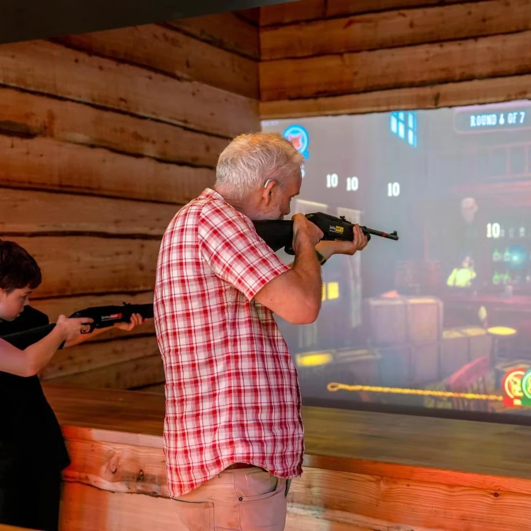 Interactive Projection Shooting Game Laser Gun Simulator For Arcade Game Hall FEC And Indoor Theme Park