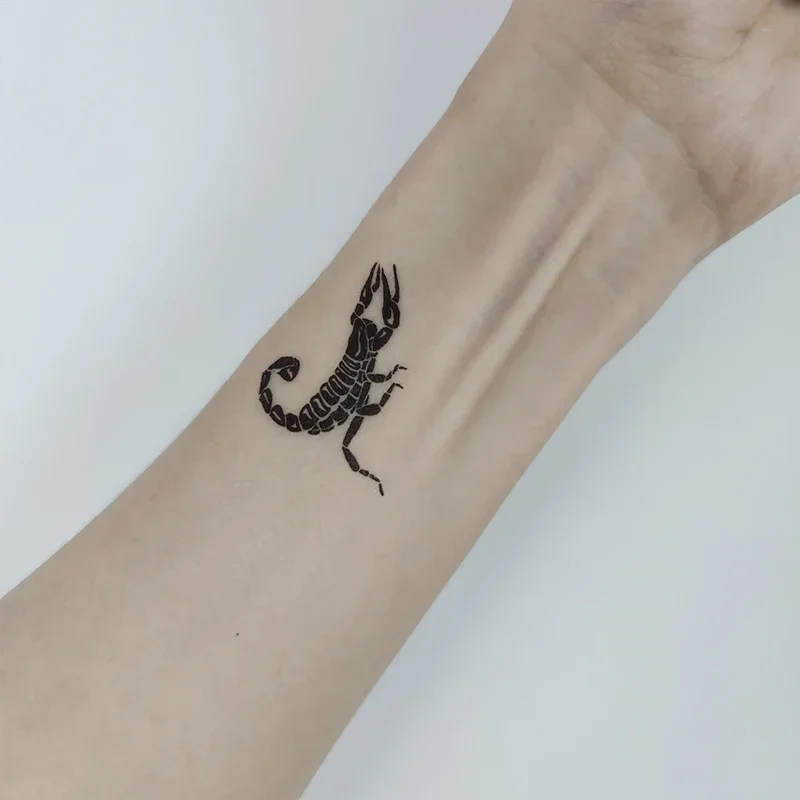 Временная-татуировка-со-скорпионом-наклейка-водонепроницаемая-для-женщин-мужчин-взрослых-поддельные-татуировки-боди-арт-новый-дизайн-ручная-татуировка