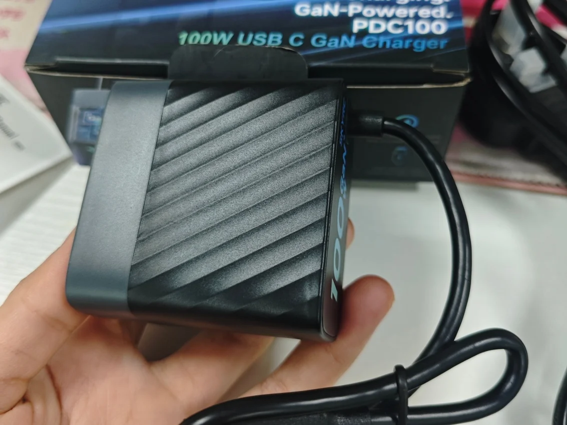 

Высококачественное зарядное устройство RC SKYRC PDC100 100W GaN с поддержкой 100-240В AC и встроенным USB-C для RC-устройств, телефонов и ноутбуков
