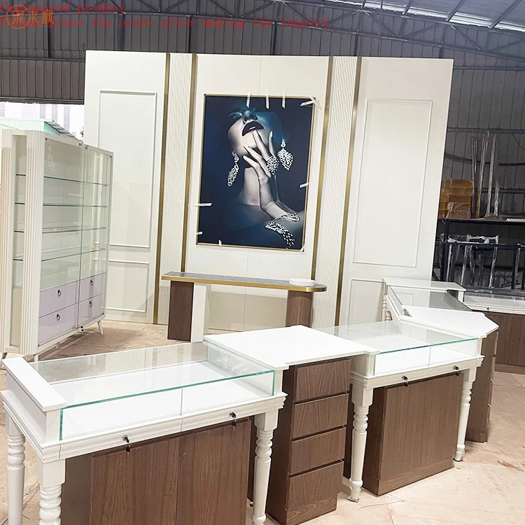 

Customized Retail Jewelry Furniture Making Luxury Jewellery Display Counter Decoration Design