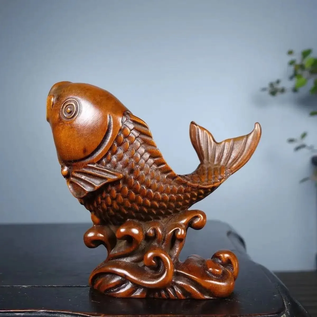 Solid Boxwood Carving Carp Fish Ornament, Hand‑made Pocket Hand Grip, Antique‑Style Mini Sculpture, Tabletop Display Art Present