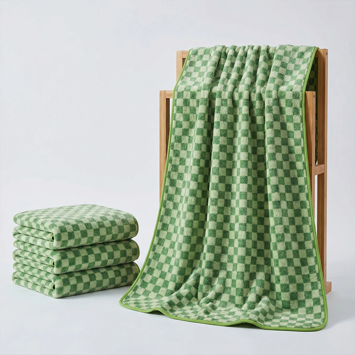 4-Piece Towel Set, 2 Bath Towels + 2 Hand Towels, Checkerboard Pattern, Coral Fleece Material, Soft and Comfortable, Highly Absorbent, Vacuum Packed