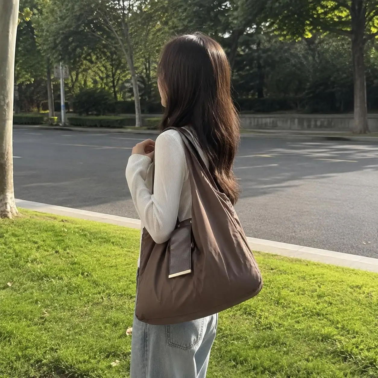 Reusable Mini Keychain Tote Bag Large Capacity Lightweight Foldable Shopping Bag Eco-Friendly Key Ring Expandable Reusable Bag