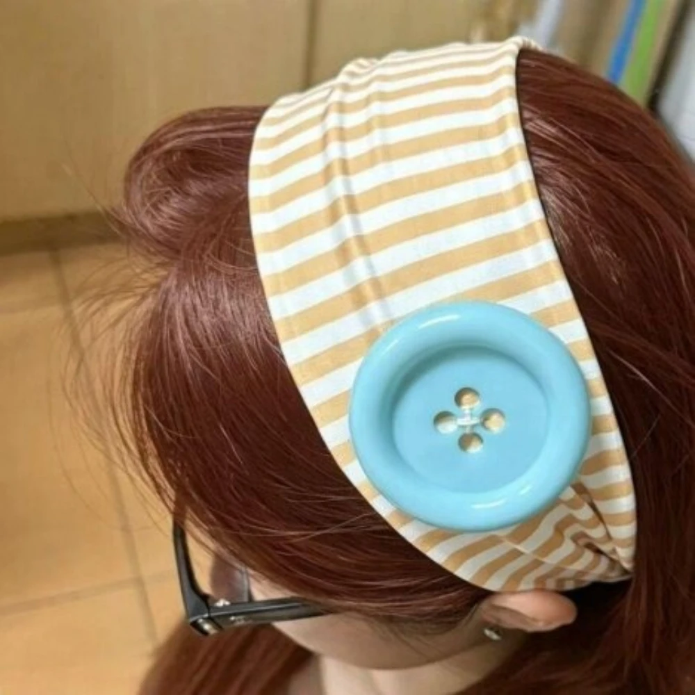 Acessórios de Cabelo Femininos: Tiara Artesanal Original Nova, Estilo Y2K, Tendência Americana 'Hot Girl', Listrada com Botões, Estilo 'Dopamina' de Verão