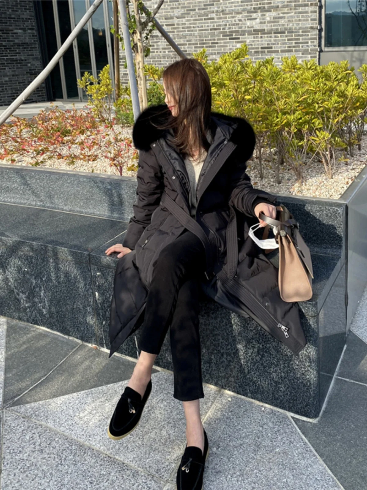 

Women's Faionable Long down Jaet White Du Feather Slim Fit Waist-Cinching Large Fur Collar Knee-Length Outerwear