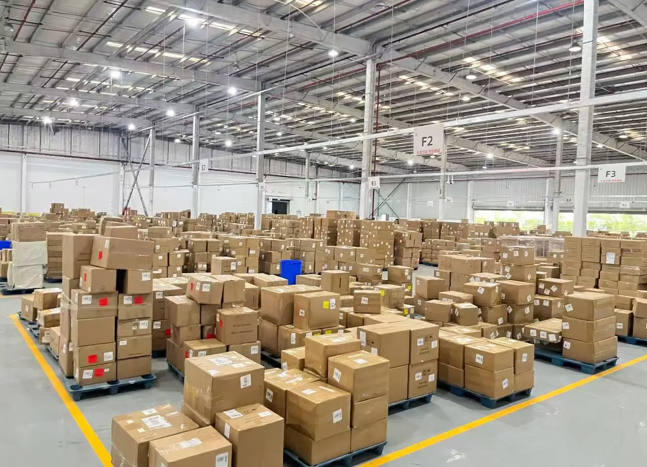 Op-77682 accessoires gloednieuwe originele echte spot industriële automatisering PAC speciale PLC-programmeercontroller