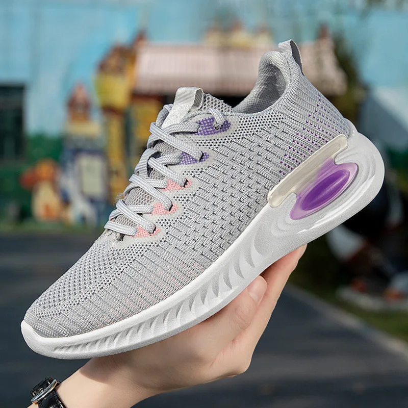 أحذية نسائية فاخرة كاجوال موضة حذاء رياضة منصة مسطحة نسيج مطاطي مرن أحذية السيدات شبكة جديدة برباط جودة عالية