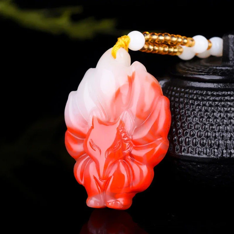 

Natural Chicken Blood Jade Hand-carved Nine-tailed Fox Pendant Fashion Jewelry Men and Women Chicken Blood Red Fox Necklace